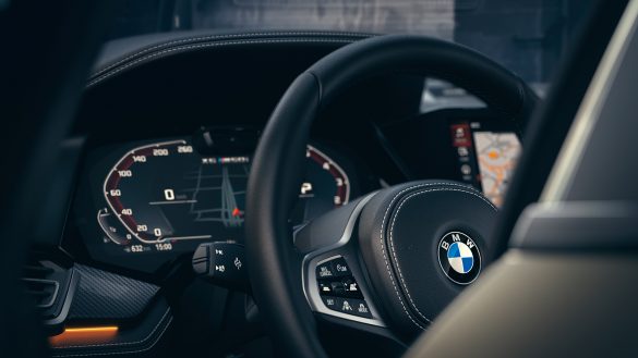 BMW X6 Assistenzsysteme Lenkrad